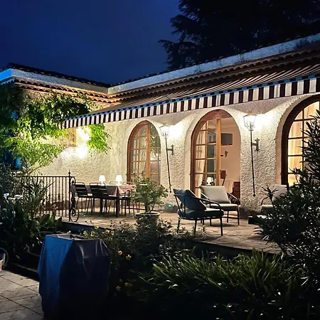 Villa 10 Personnes Aux Pieds Des Pyrenees Pau *